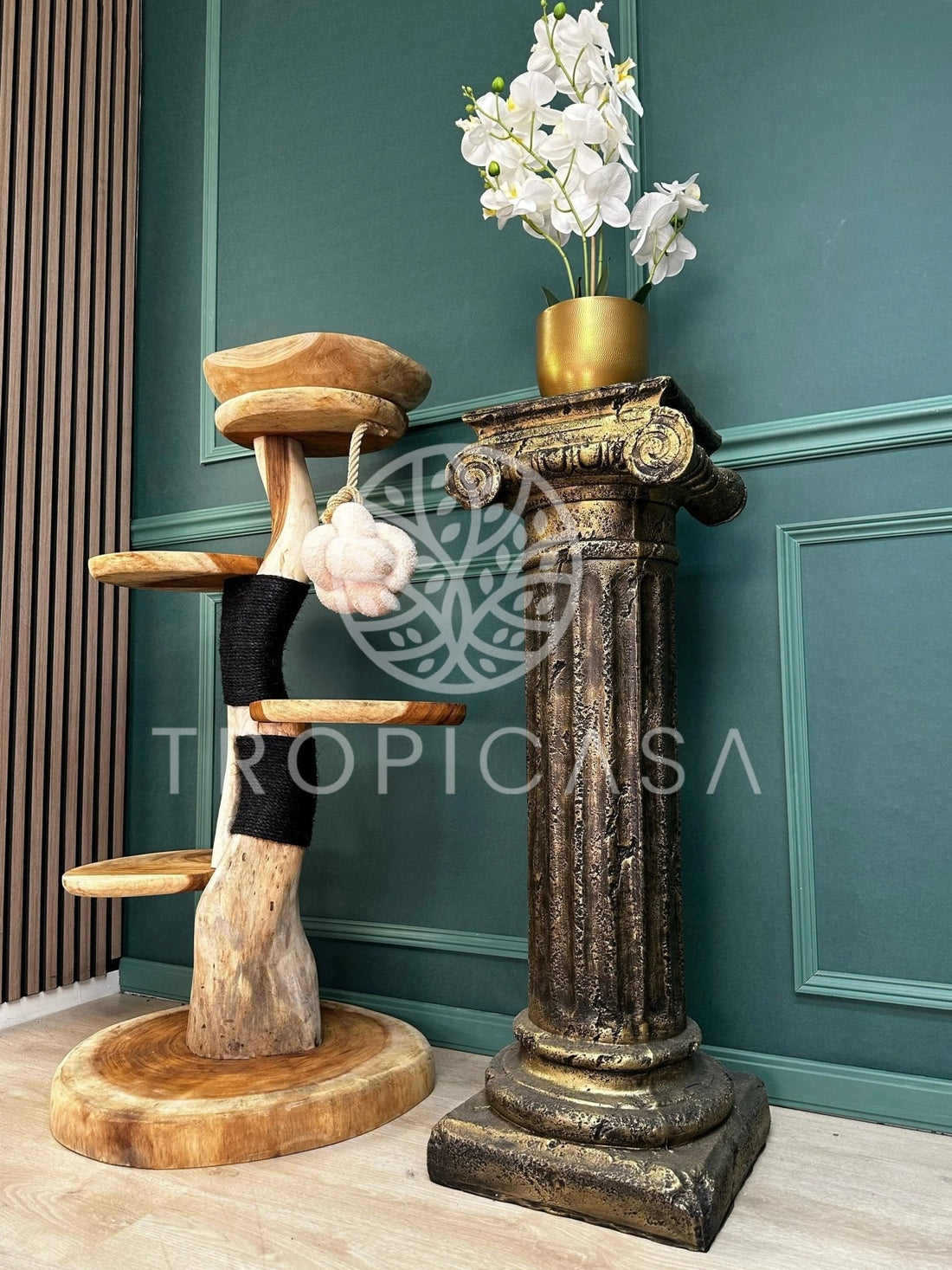 Complete Suar Houten Krabpaal met Zwart Krabtouw, Schaal & Speeltje – 105 cm Hoog | Handgemaakt - TropiCasa.nl